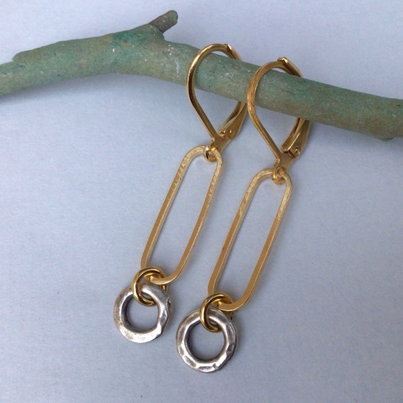 Sundance Charm Gold Link Dangle Earrings - Picture 3 of 10